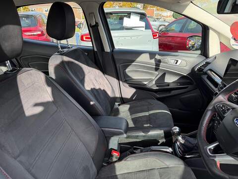 Ford EcoSport 1.0T EcoBoost ST-Line Euro 6 (s/s) 5dr - U79303
