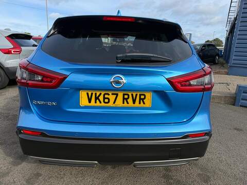 Nissan Qashqai 1.5 dCi N-Connecta SUV 5dr Diesel Manual Euro 6 (s/s) (110 ps) - U79307