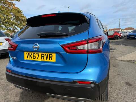 Nissan Qashqai 1.5 dCi N-Connecta SUV 5dr Diesel Manual Euro 6 (s/s) (110 ps) - U79307