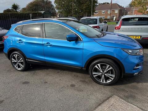 Nissan Qashqai 1.5 dCi N-Connecta SUV 5dr Diesel Manual Euro 6 (s/s) (110 ps) - U79307