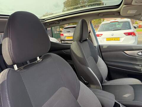 Nissan Qashqai 1.5 dCi N-Connecta SUV 5dr Diesel Manual Euro 6 (s/s) (110 ps) - U79307
