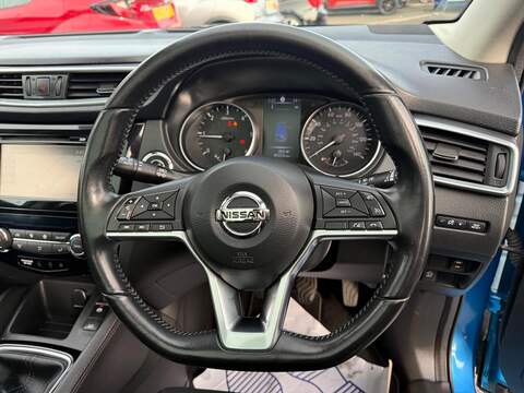 Nissan Qashqai 1.5 dCi N-Connecta SUV 5dr Diesel Manual Euro 6 (s/s) (110 ps) - U79307