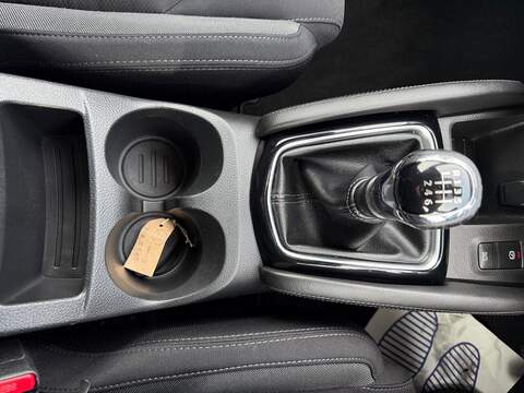 Nissan Qashqai 1.5 dCi N-Connecta SUV 5dr Diesel Manual Euro 6 (s/s) (110 ps) - U79307