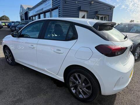 Vauxhall Corsa 1.2 Design Hatchback 5dr Petrol Manual Euro 6 (75 ps) - U79308