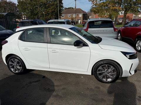 Vauxhall Corsa 1.2 Design Hatchback 5dr Petrol Manual Euro 6 (75 ps) - U79308