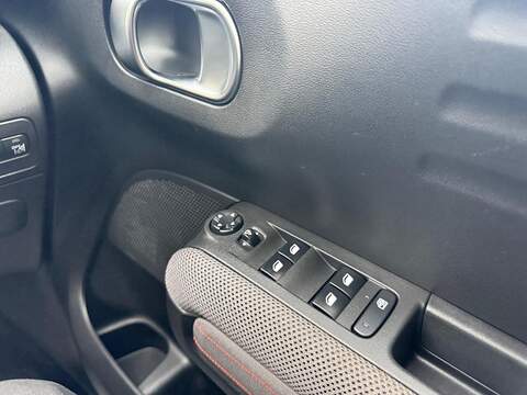 Citroen C3 Aircross 1.2 PureTech Flair SUV 5dr Petrol Manual 6 Spd Euro 6 (s/s) (110 ps) - U79309