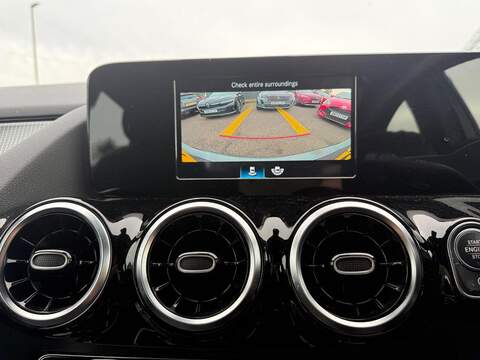 Mercedes-Benz B Class B180 Sport MPV 1.3 Automatic Petrol - U79310