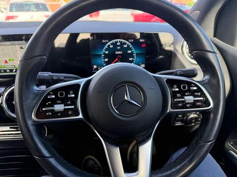 Mercedes-Benz B Class B180 Sport MPV 1.3 Automatic Petrol - U79310
