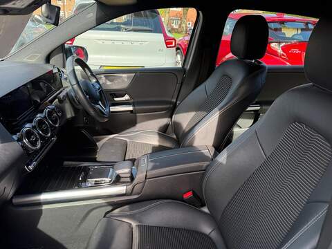 Mercedes-Benz B Class B180 Sport MPV 1.3 Automatic Petrol - U79310