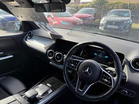 Mercedes-Benz B Class B180 Sport MPV 1.3 Automatic Petrol - U79310