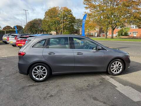 Mercedes-Benz B Class B180 Sport MPV 1.3 Automatic Petrol - U79310