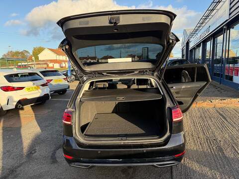 Volkswagen Golf 2.0 TDI SE Estate 5dr Diesel DSG Euro 6 (s/s) (150 ps) - U79314