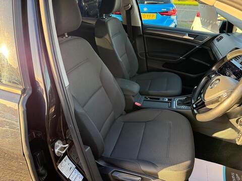 Volkswagen Golf 2.0 TDI SE Estate 5dr Diesel DSG Euro 6 (s/s) (150 ps) - U79314