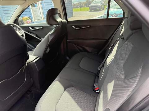 Kia Niro 1.6h GDi 2 DCT Euro 6 (s/s) 5dr - U79315