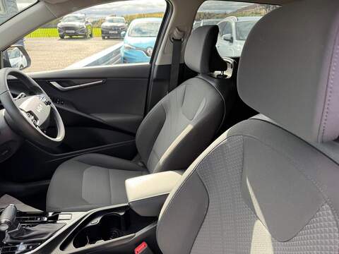 Kia Niro 1.6h GDi 2 DCT Euro 6 (s/s) 5dr - U79315
