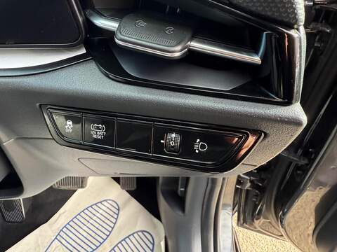 Kia Niro 1.6h GDi 2 DCT Euro 6 (s/s) 5dr - U79315