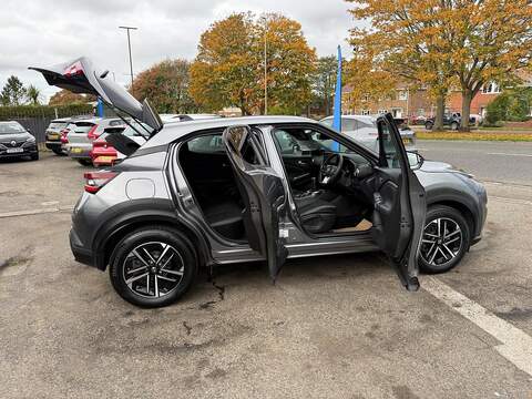 Nissan Juke 1.0 DIG-T N-Connecta Euro 6 (s/s) 5dr - U79316