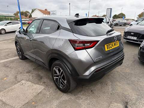 Nissan Juke 1.0 DIG-T N-Connecta Euro 6 (s/s) 5dr - U79316