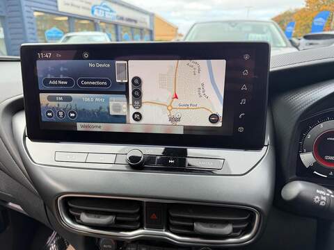 Nissan Juke 1.0 DIG-T N-Connecta Euro 6 (s/s) 5dr - U79316