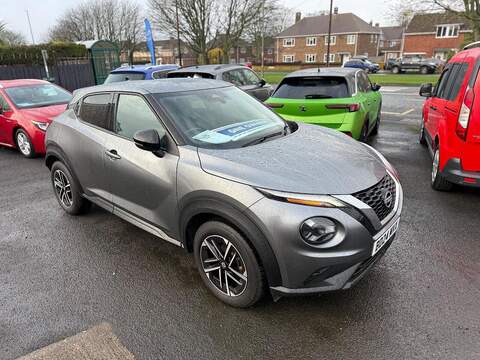 Nissan Juke 1.0 DIG-T N-Connecta Euro 6 (s/s) 5dr - U79316