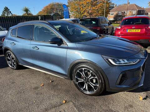 Ford Focus 1.0T EcoBoost Active X Vignale Euro 6 (s/s) 5dr - U79318