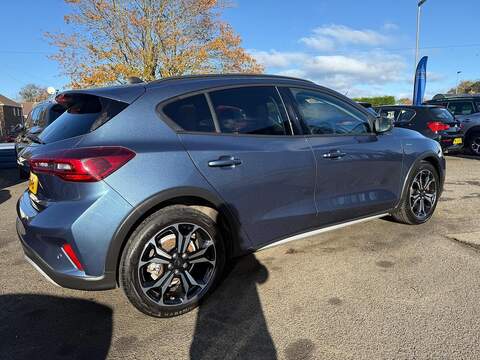Ford Focus 1.0T EcoBoost Active X Vignale Euro 6 (s/s) 5dr - U79318