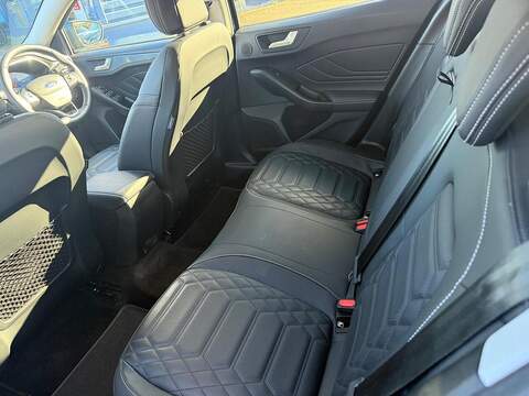 Ford Focus 1.0T EcoBoost Active X Vignale Euro 6 (s/s) 5dr - U79318