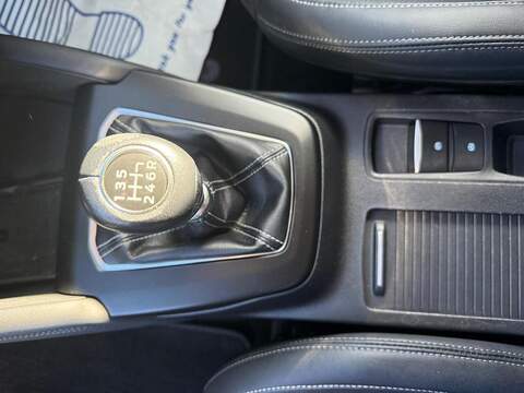 Ford Focus 1.0T EcoBoost Active X Vignale Euro 6 (s/s) 5dr - U79318