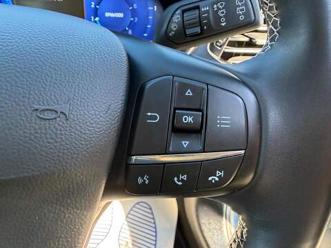 Ford Focus 1.0T EcoBoost Active X Vignale Euro 6 (s/s) 5dr - U79318