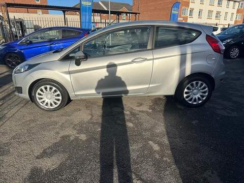 Ford Fiesta 1.5 TDCi Style Hatchback 3dr Diesel Manual Euro 5 (75 ps) - U79321