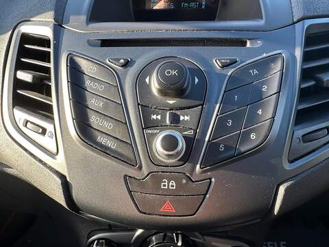 Ford Fiesta 1.5 TDCi Style Hatchback 3dr Diesel Manual Euro 5 (75 ps) - U79321