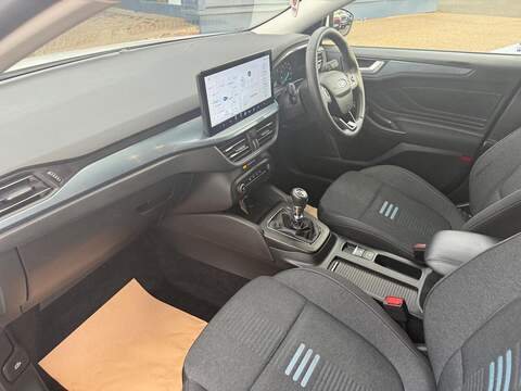 Ford Focus 1.0T EcoBoost Active Hatchback 5dr Petrol Manual Euro 6 (s/s) (125 ps) - U79325