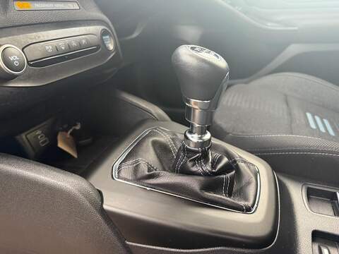 Ford Focus 1.0T EcoBoost Active Hatchback 5dr Petrol Manual Euro 6 (s/s) (125 ps) - U79325