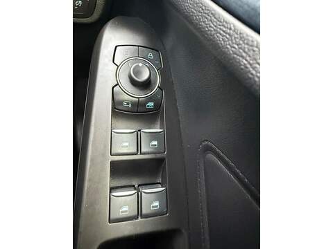 Ford Focus 1.0T EcoBoost Active Hatchback 5dr Petrol Manual Euro 6 (s/s) (125 ps) - U79325