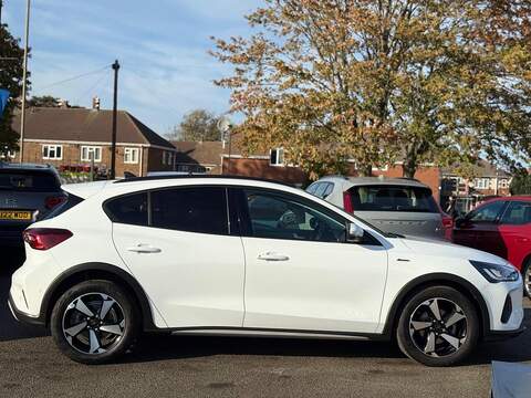 Ford Focus 1.0T EcoBoost Active Hatchback 5dr Petrol Manual Euro 6 (s/s) (125 ps) - U79325