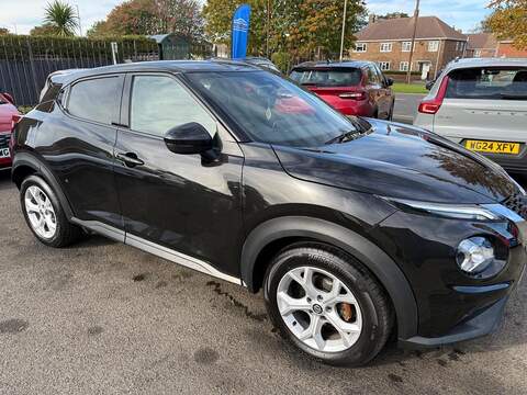Nissan Juke 1.0 DIG-T N-Connecta DCT Auto Euro 6 (s/s) 5dr SUV 1.0 Automatic Petrol - U79327