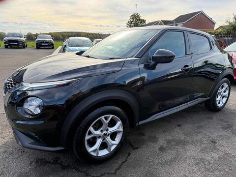 Nissan Juke 1.0 DIG-T N-Connecta DCT Auto Euro 6 (s/s) 5dr SUV 1.0 Automatic Petrol - U79327