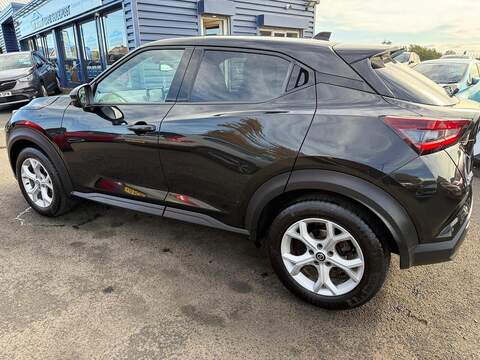 Nissan Juke 1.0 DIG-T N-Connecta DCT Auto Euro 6 (s/s) 5dr SUV 1.0 Automatic Petrol - U79327