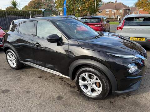 Nissan Juke 1.0 DIG-T N-Connecta DCT Auto Euro 6 (s/s) 5dr SUV 1.0 Automatic Petrol - U79327