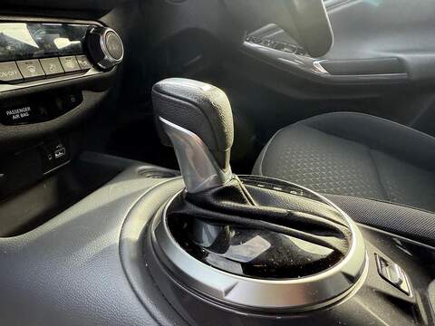 Nissan Juke 1.0 DIG-T N-Connecta DCT Auto Euro 6 (s/s) 5dr SUV 1.0 Automatic Petrol - U79327