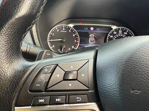 Nissan Juke 1.0 DIG-T N-Connecta DCT Auto Euro 6 (s/s) 5dr SUV 1.0 Automatic Petrol - U79327