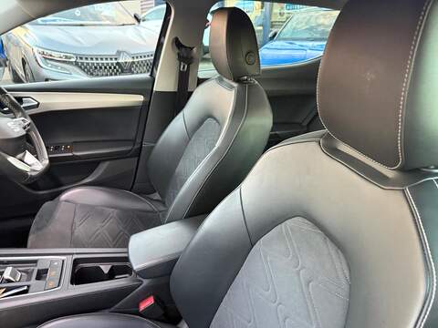 SEAT Leon 1.5 eTSI MHEV XCELLENCE Hatchback 5dr Petrol Hybri Hatchback 1.5 Automatic Petrol Hybrid - U79328