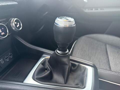 Renault Captur 1.0 TCe S Edition Euro 6 (s/s) 5dr - U79329