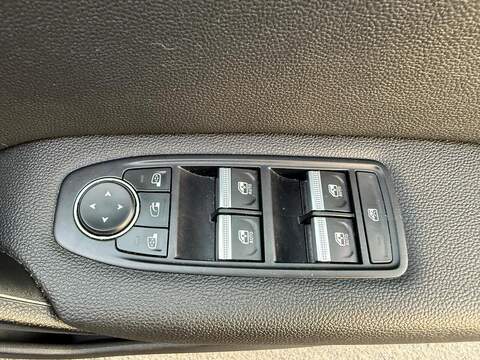 Renault Captur 1.0 TCe S Edition Euro 6 (s/s) 5dr - U79329