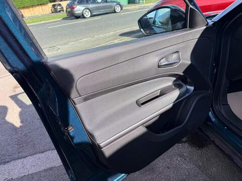 Fiat 600 1.2 MHEV e-DCT Euro 6 (s/s) 5dr - U79331