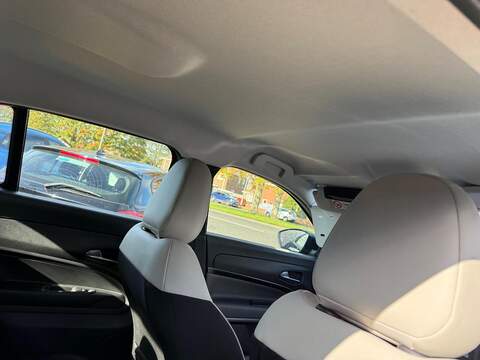 Fiat 600 1.2 MHEV e-DCT Euro 6 (s/s) 5dr - U79331