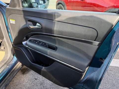 Fiat 600 1.2 MHEV e-DCT Euro 6 (s/s) 5dr - U79331