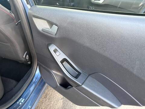 Ford Fiesta 1.0T EcoBoost ST-Line Euro 6 (s/s) 5dr - U79334