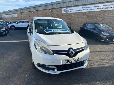 Renault Scenic 1.5 dCi Dynamique TomTom MPV 5dr Diesel Manual Euro 5 (s/s) (110 ps) - U79335