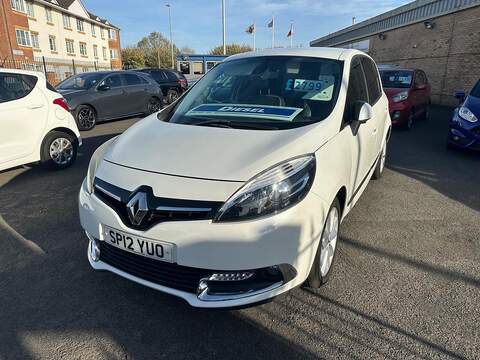 Renault Scenic 1.5 dCi Dynamique TomTom MPV 5dr Diesel Manual Euro 5 (s/s) (110 ps) - U79335